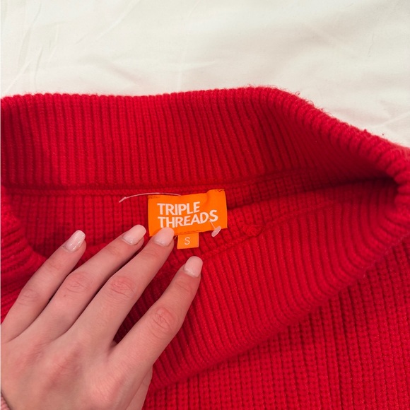 Red Set - Picture 5 of 5